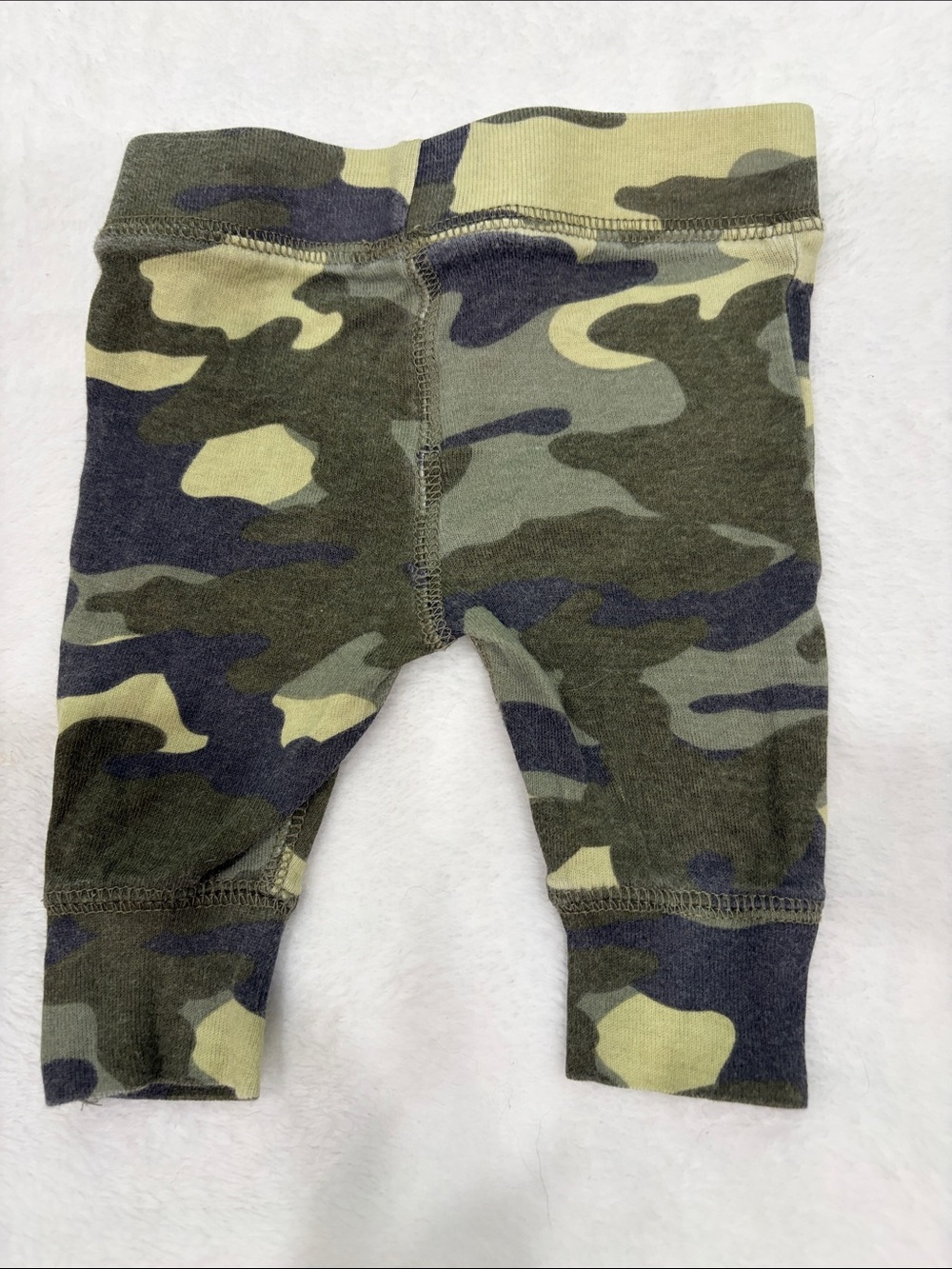 Infant Camo Bodysuit and Pants Set - Picture 5 of 5